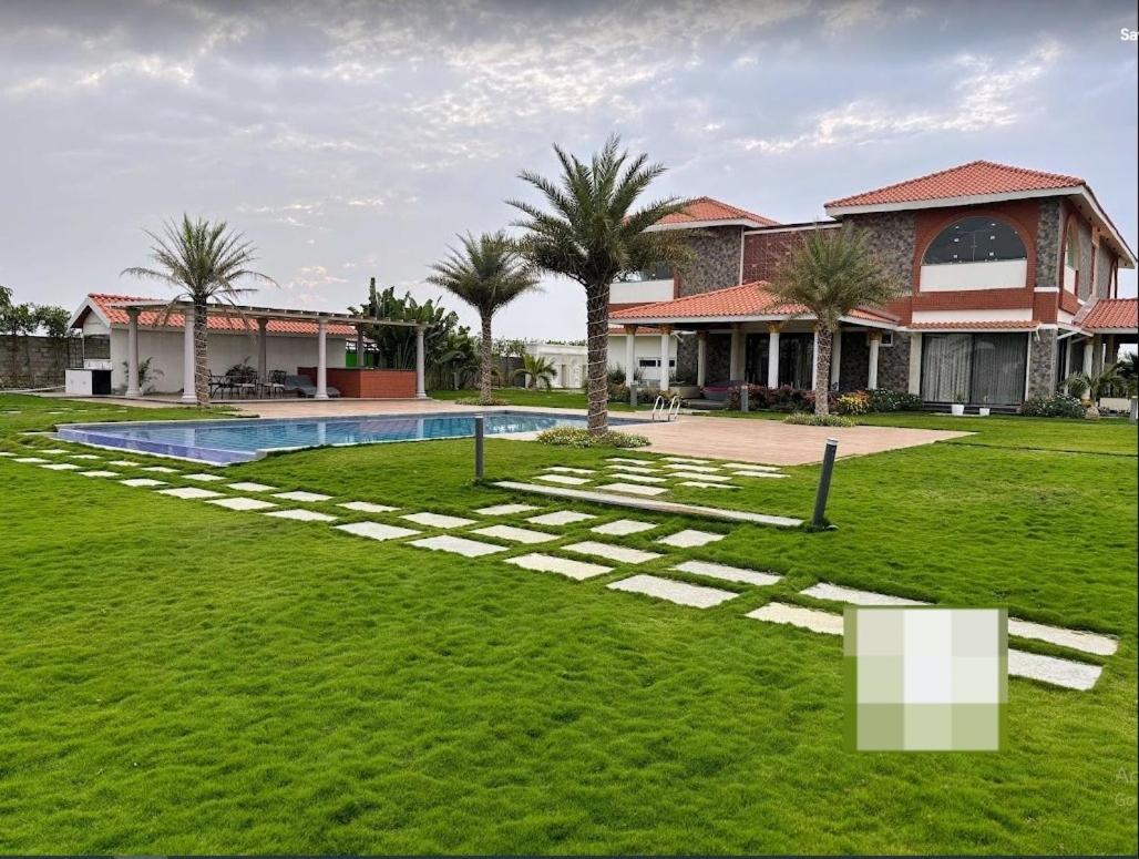 Redhomex Cove Castle Villa Гайдарабад Екстер'єр фото